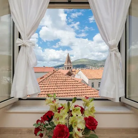 Apartamento Oaza Trogir