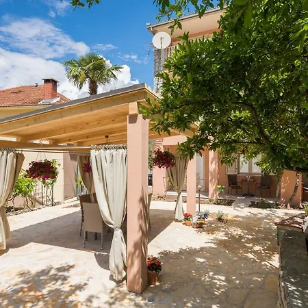 Διαμέρισμα Oaza *